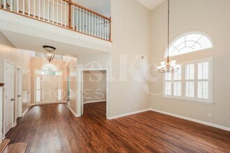 17 Arbor Way in Newnan, GA - Foto de edificio - Building Photo