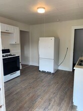 70 Maple St in Chicopee, MA - Building Photo - Building Photo