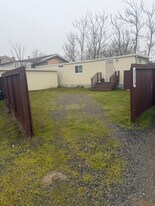 6563 Brentwood Blvd in Brentwood, CA - Building Photo