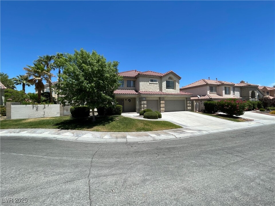 7632 Spruce Run Ct in Las Vegas, NV - Building Photo