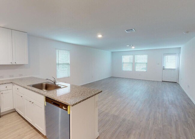 10423 Beachball Bnd in Converse, TX - Building Photo - Building Photo
