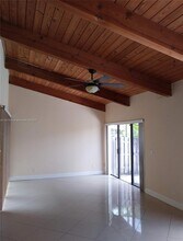 2675 S Parkview Dr in Hallandale Beach, FL - Foto de edificio - Building Photo