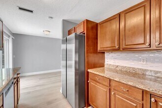 1016 W Lakewood Rd in West Palm Beach, FL - Building Photo - Building Photo