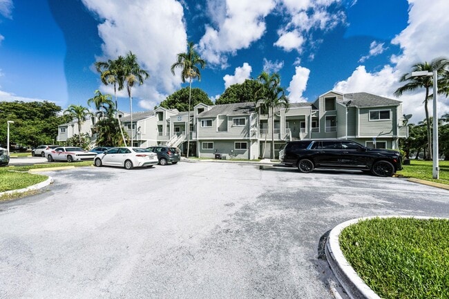 3401 NW 44th St in Lauderdale Lakes, FL - Building Photo - Building Photo