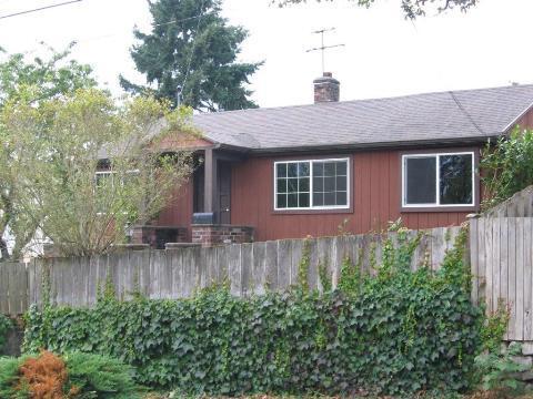 8803 Interlake Ave N in Seattle, WA - Building Photo