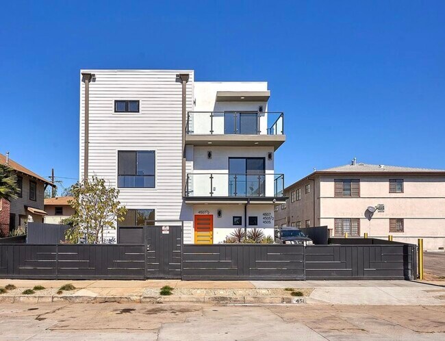 4507 Lomita St in Los Angeles, CA - Building Photo - Building Photo