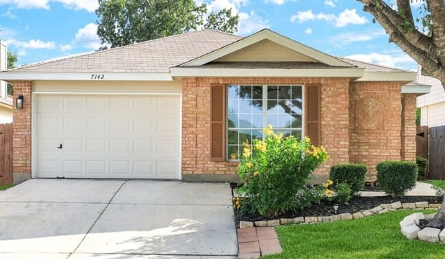 property at 7142 Lynn Lake Dr
