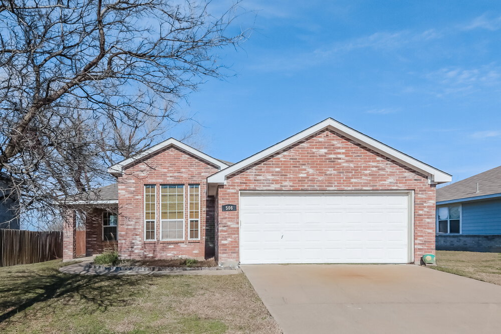 506 Oxford Loop in Princeton, TX - Building Photo