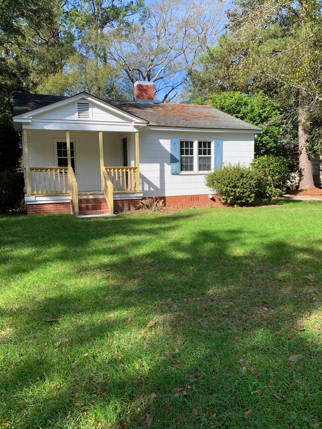 property at 114 Ellinor St