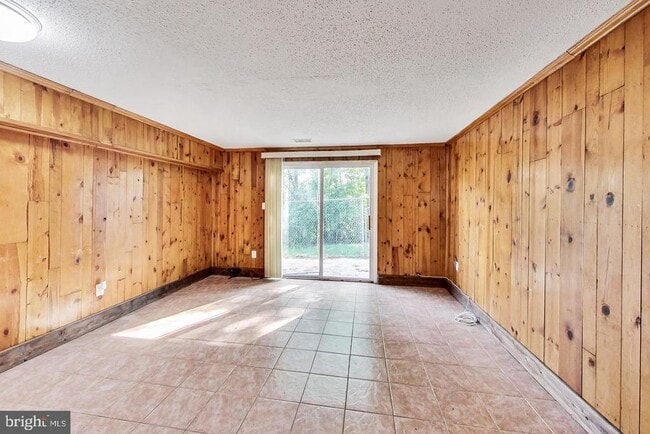 property at 1835 Village Green Dr