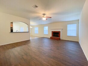 6632 Burling St in Waco, TX - Building Photo - Building Photo