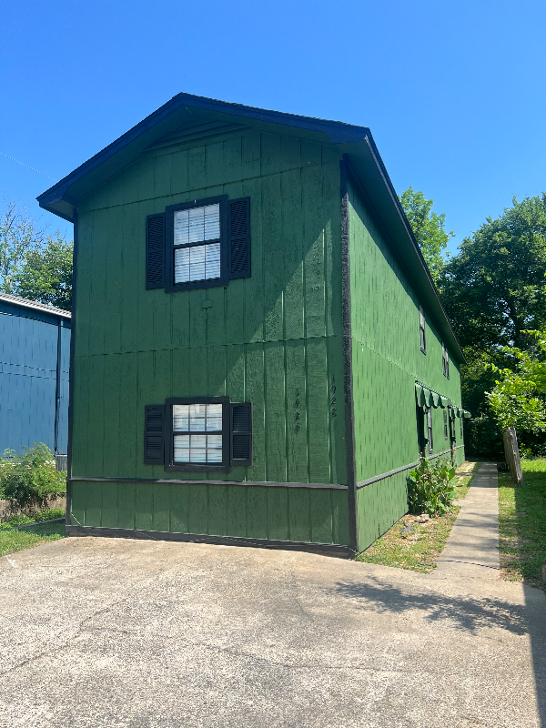 property at 1928 Martin St