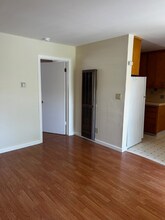 2417 Castro Way in Sacramento, CA - Building Photo - Building Photo