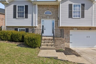 1307 Bluebonnet Dr in Clarksville, TN - Building Photo - Building Photo