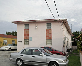 1341 SW 7th St in Miami, FL - Building Photo - Building Photo