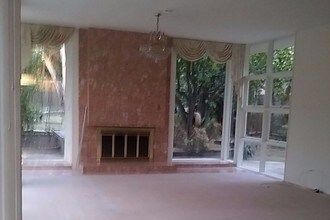 1328 N Louise St in Glendale, CA - Building Photo - Building Photo