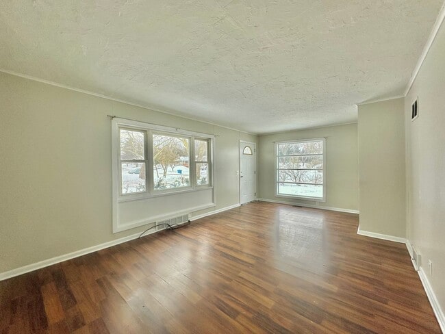 property at 833 Westmoreland Ave