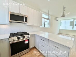 3640 13th Ave W in Seattle, WA - Building Photo - Building Photo