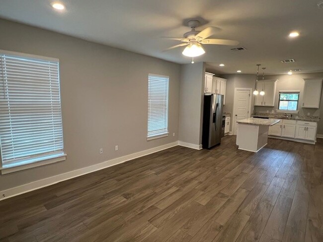 5030 S Prien Lake Rd in Lake Charles, LA - Building Photo - Building Photo