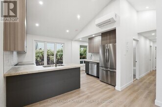 2291 Badger Crescent in Ottawa, ON - Building Photo - Building Photo