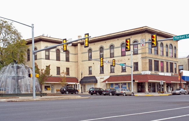 Pursel Building in Bloomsburg, PA - Foto de edificio - Building Photo