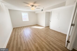 380 Broadview Ave in Warrenton, VA - Building Photo - Building Photo