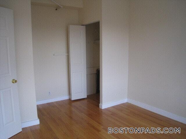 475 Commonwealth Ave in Boston, MA - Building Photo - Building Photo