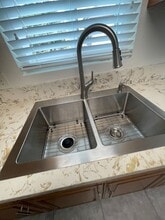 924 S Cambridge St in Anaheim, CA - Building Photo - Building Photo