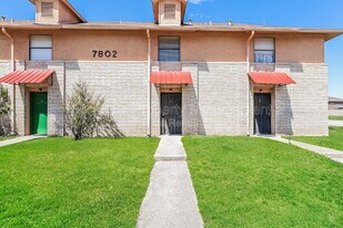 7802 Richard Frank Way in San Antonio, TX - Building Photo
