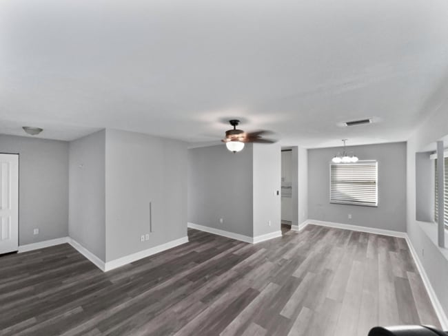 409 Coconut Ave E in Port St. Lucie, FL - Building Photo - Building Photo