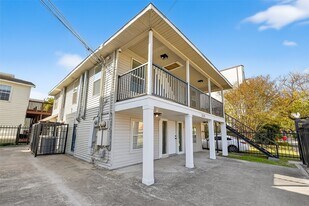 2118 Webster St in Houston, TX - Building Photo