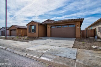 16845 W Evergreen Rd in Waddell, AZ - Building Photo - Building Photo