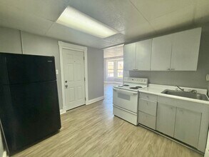 7 Balsam Ave, Unit 3F in Troy, NY - Building Photo - Building Photo