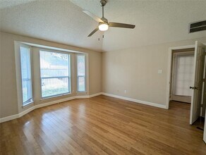 6019 Mapleshade Ln in Dallas, TX - Building Photo - Building Photo