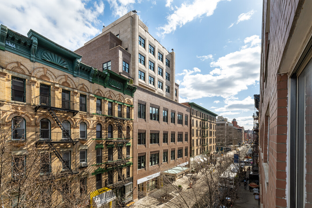 224 Mulberry St in New York, NY - Building Photo