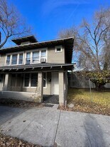 301 W A St in Yakima, WA - Building Photo