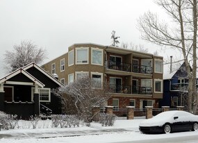 534 22nd Ave SW in Calgary, AB - Building Photo