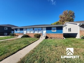 3305 S Elmwood Ave in Sioux Falls, SD - Building Photo