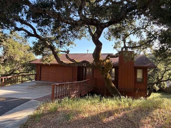 property at 540 Noteware Dr