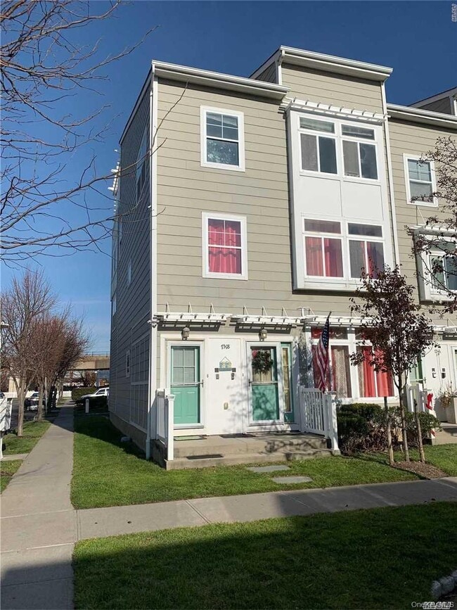 property at 75-18 Aquatic Dr