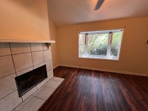 Rustic 2 Bedroom Condo in Convenient Location in Auburn, AL - Building Photo - Building Photo