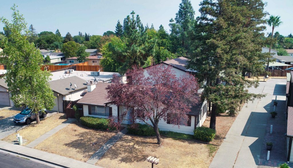 250 Bel Air Dr in Vacaville, CA - Building Photo