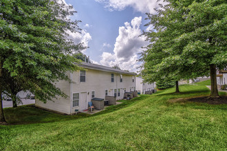 Greene Glen in Morgantown, WV - Foto de edificio - Building Photo