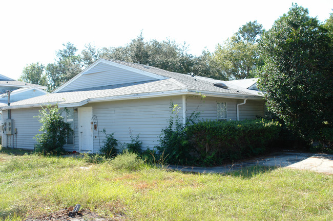 892 Culp Ave in Fort Walton Beach, FL - Foto de edificio - Building Photo