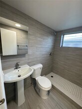 619 SW 7th Ave in Miami, FL - Building Photo - Building Photo