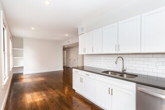 20 Clary St, Unit 2B in Cambridge, MA - Foto de edificio - Building Photo