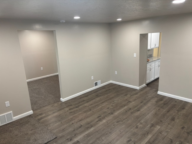 390 Center St in Rush Valley, UT - Building Photo - Building Photo
