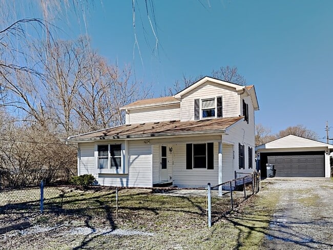 property at 5139 Russell Ln