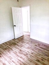 142 NE 56th St, Unit A in Miami, FL - Building Photo - Building Photo