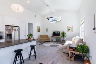 6201 Caddie St in Austin, TX - Building Photo - Building Photo